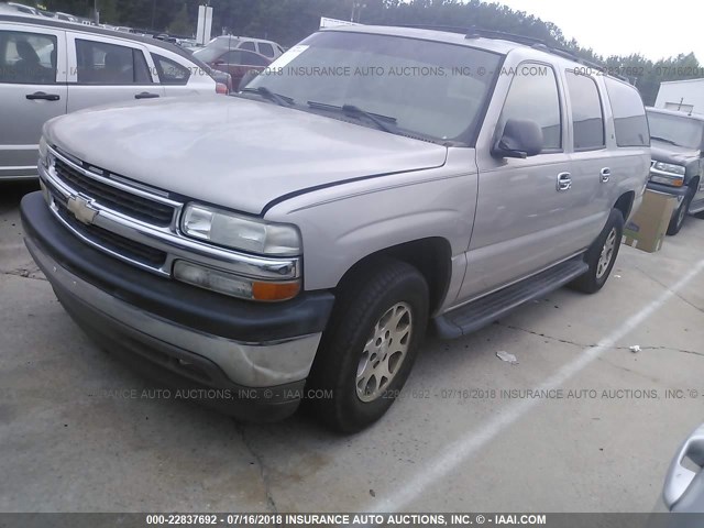 1GNEC16ZX6J114445 - 2006 CHEVROLET SUBURBAN C1500 SILVER photo 2