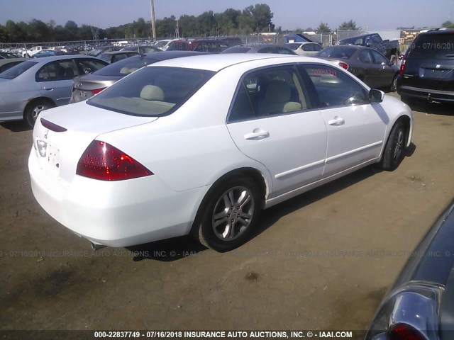 1HGCM56397A186580 - 2007 HONDA ACCORD SE WHITE photo 4