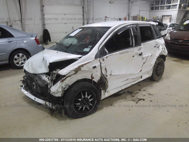 JTKKT624460162220 - 2006 TOYOTA SCION XA WHITE photo 2