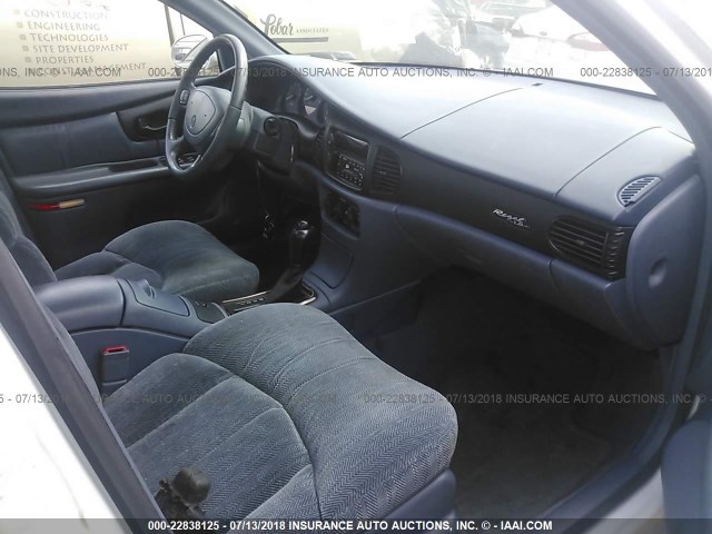 2G4WB52K8W1485061 - 1998 BUICK REGAL LS 白色 照片 5