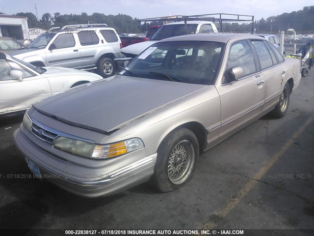 2FALP74W5VX106880 - 1997 FORD CROWN VICTORIA LX GOLD photo 2