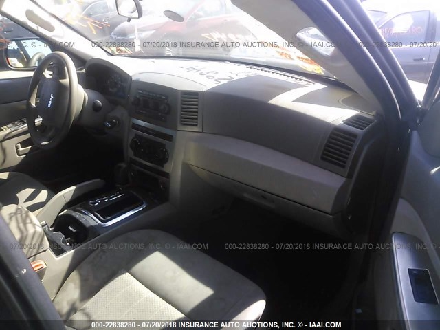 1J4GR48K05C668303 - 2005 JEEP GRAND CHEROKEE LAREDO/COLUMBIA/FREEDOM 黑色 照片 5