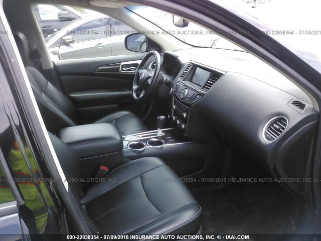 5N1AR2MN7EC727455 - 2014 NISSAN PATHFINDER S/SV/SL/PLATINUM 黑色 照片 5