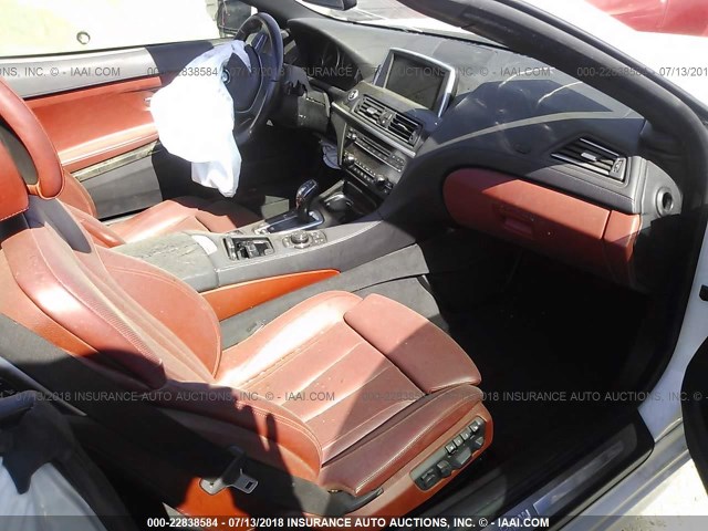 WBALZ3C54CDL72740 - 2012 BMW 650 I WHITE photo 5