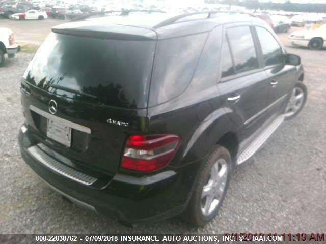 4JGBB22E48A348859 - 2008 MERCEDES-BENZ ML 320 CDI BLACK photo 3