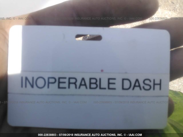 2T1KR32E13C043779 - 2003 TOYOTA COROLLA MATRIX XR WHITE photo 7