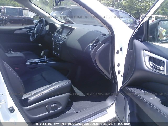 5N1DR2MN7JC635575 - 2018 NISSAN PATHFINDER S/SV/SL/PLATINUM 白色 照片 5