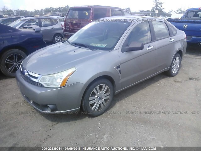 1FAHP35N08W182267 - 2008 FORD FOCUS SE/SEL/SES GRAY photo 2