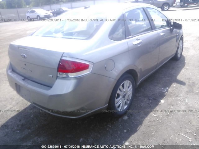 1FAHP35N08W182267 - 2008 FORD FOCUS SE/SEL/SES GRAY photo 4