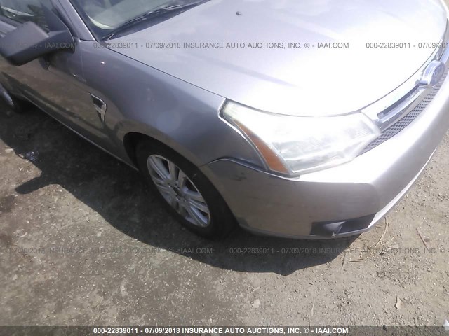 1FAHP35N08W182267 - 2008 FORD FOCUS SE/SEL/SES GRAY photo 6