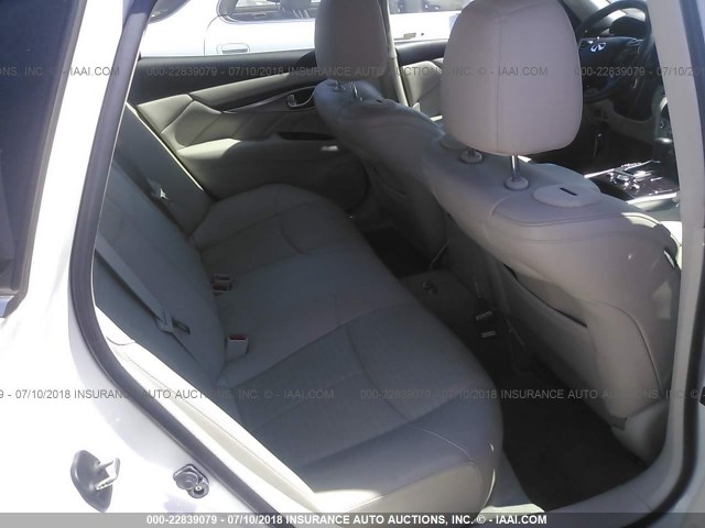 JN1AY1AP8BM520055 - 2011 INFINITI M56 WHITE photo 8