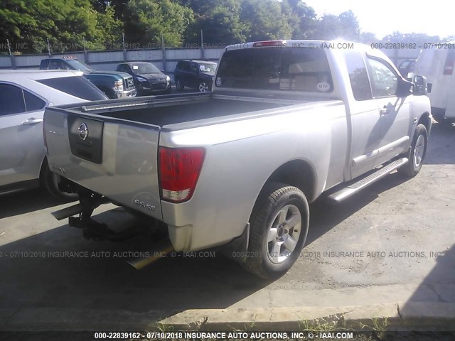 1N6AA06BX4N552895 - 2004 NISSAN TITAN XE/SE/LE SILVER photo 4