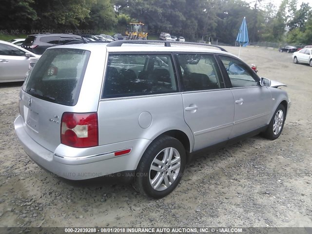 WVWYH63B94E018033 - 2004 VOLKSWAGEN PASSAT GLX 4MOTION SILVER photo 4