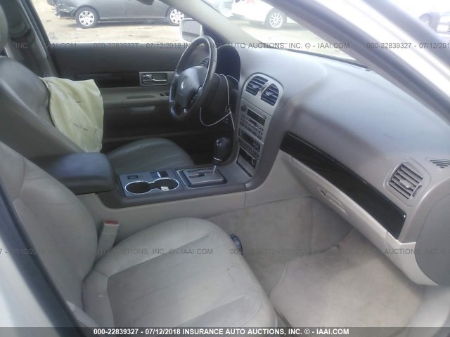 1LNHM86S14Y626528 - 2004 LINCOLN LS 白色 照片 5