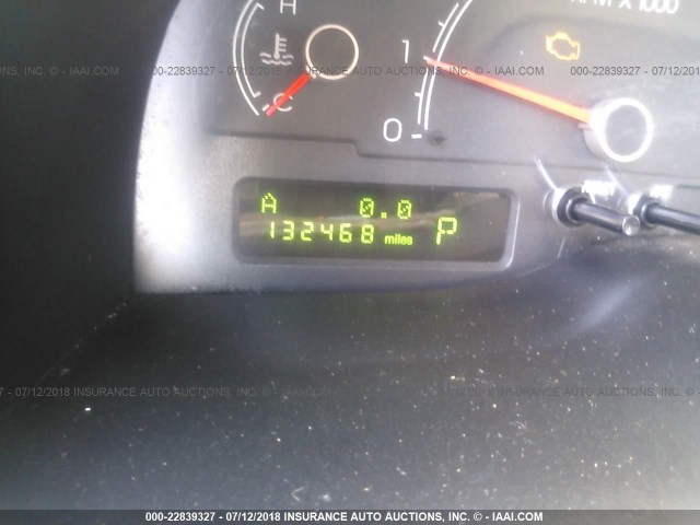 1LNHM86S14Y626528 - 2004 LINCOLN LS 白色 照片 7