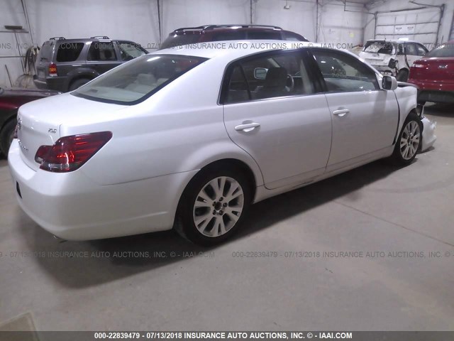 4T1BK36B69U349954 - 2009 TOYOTA AVALON XL/XLS/LIMITED WHITE photo 4