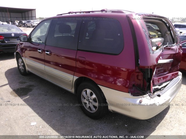 KNDUP131546601219 - 2004 KIA SEDONA EX/LX MAROON photo 3