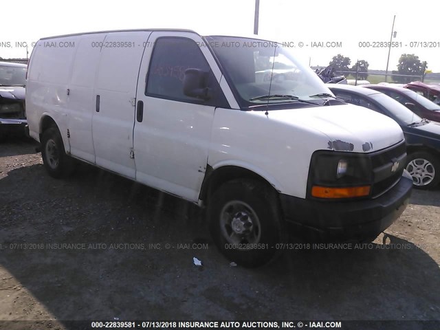 1GCGG25C291108443 - 2009 CHEVROLET EXPRESS G2500  WHITE photo 1