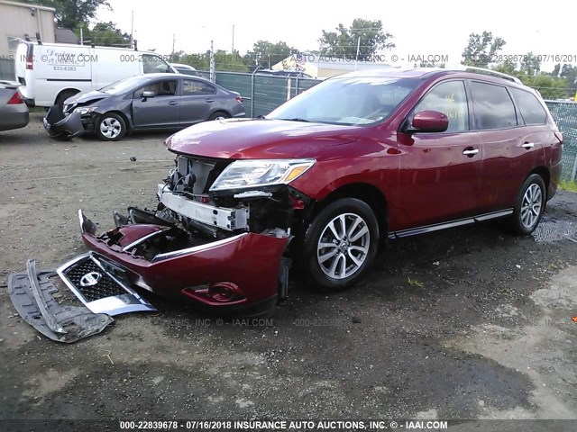 5N1AR2MM8DC684489 - 2013 NISSAN PATHFINDER S/SV/SL/PLATINUM RED photo 2