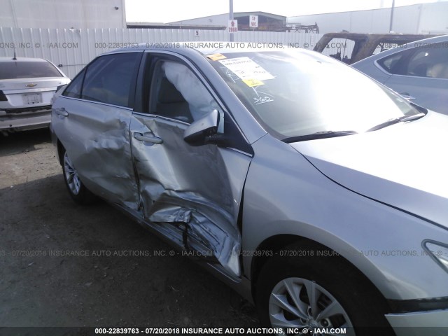 4T4BF1FK8FR513411 - 2015 TOYOTA CAMRY LE/XLE/SE/XSE SILVER photo 6
