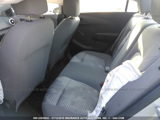 1G1JB5SH6J4112223 - 2018 CHEVROLET SONIC LS 银色 照片 8