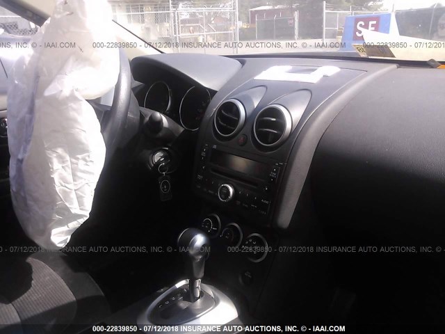 JN8AS5MV3AW100288 - 2010 NISSAN ROGUE S/SL/KROM GRAY photo 5