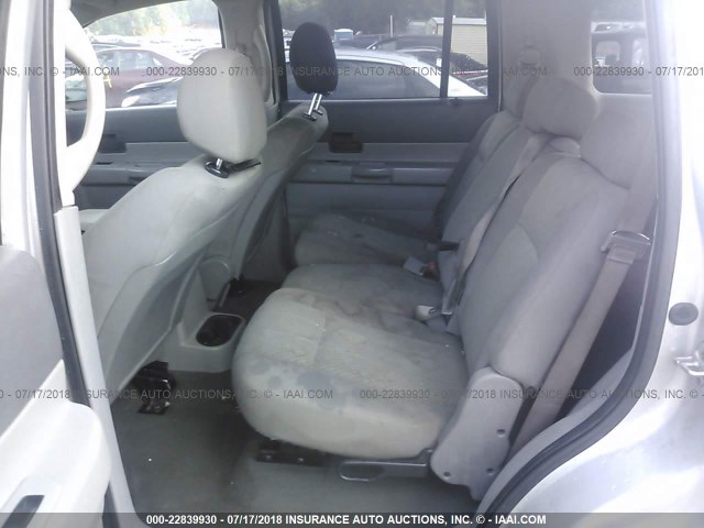 1D8HD38P57F573818 - 2007 DODGE DURANGO SXT SILVER photo 8