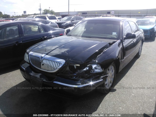 2LNBL8CV9BX753287 - 2011 LINCOLN TOWN CAR SIGNATURE LIMITED BLACK photo 2