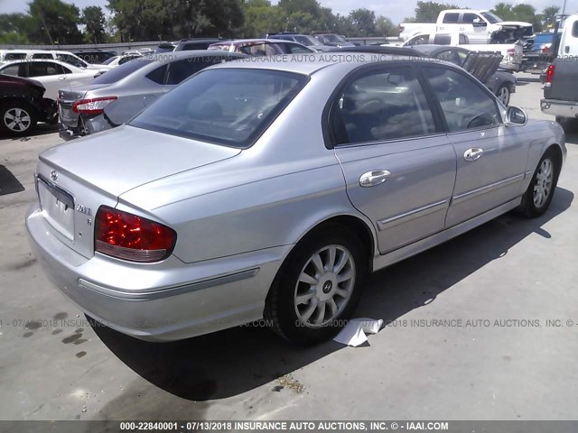 KMHWF35H45A201065 - 2005 HYUNDAI SONATA GLS/LX SILVER photo 4