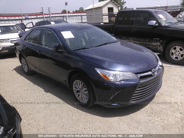 4T1BF1FK6GU591309 - 2016 TOYOTA CAMRY LE/XLE/SE/XSE BLUE photo 1