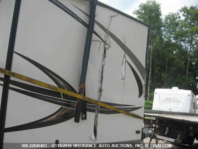 4X4TRLC22HZ143664 - 2017 FOREST RIVER ROCKWOOD ULTRA V  TAN photo 5