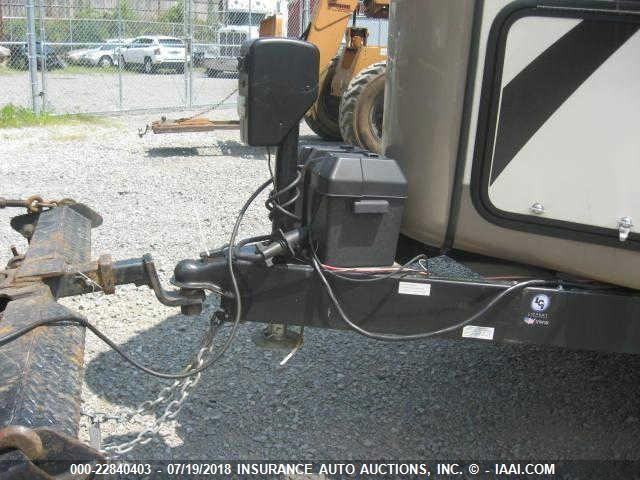 4X4TRLC22HZ143664 - 2017 FOREST RIVER ROCKWOOD ULTRA V  TAN photo 6