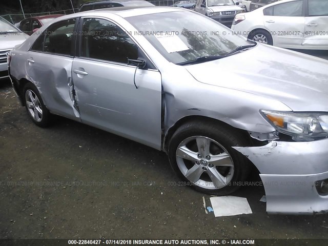 4T1BF3EK6BU205557 - 2011 TOYOTA CAMRY SE/LE/XLE ვერცხლისფერი ფოტო 6