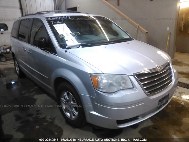 2A4RR2D14AR357047 - 2010 CHRYSLER TOWN & COUNTRY LX SILVER photo 1