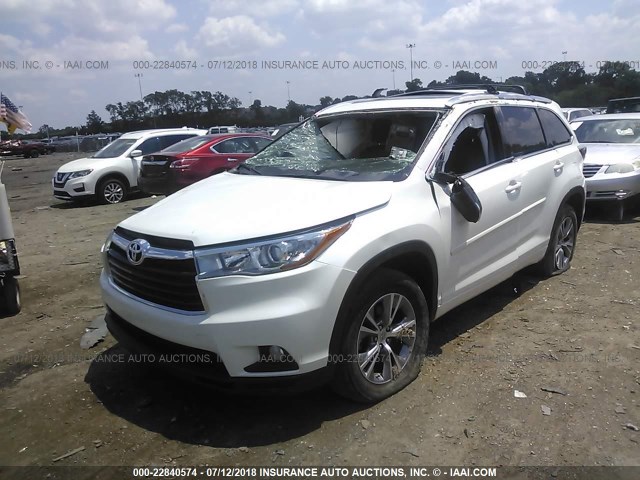 5TDKKRFHXFS076142 - 2015 TOYOTA HIGHLANDER XLE თეთრი ფოტო 2