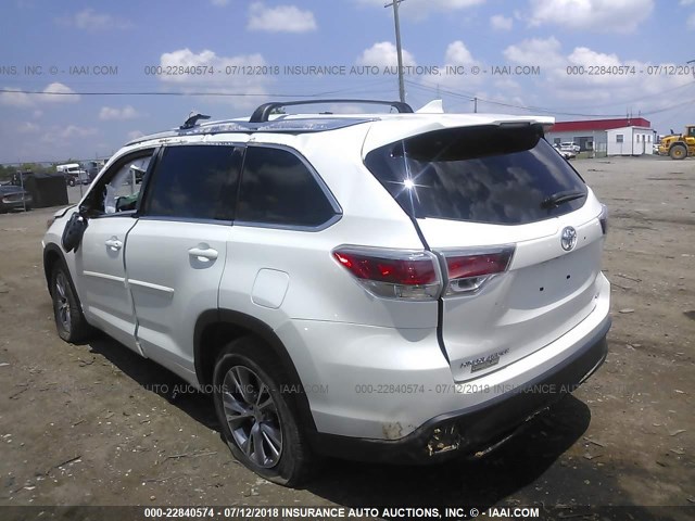 5TDKKRFHXFS076142 - 2015 TOYOTA HIGHLANDER XLE WHITE photo 3