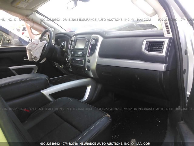 1N6BA1C49HN555647 - 2017 NISSAN TITAN XD SV/PRO-4X SILVER photo 5