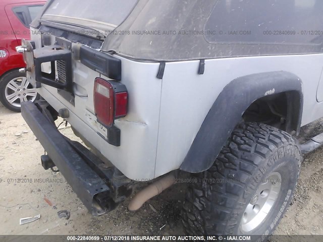 1J4FA49S44P799517 - 2004 JEEP WRANGLER / TJ SPORT SILVER photo 6