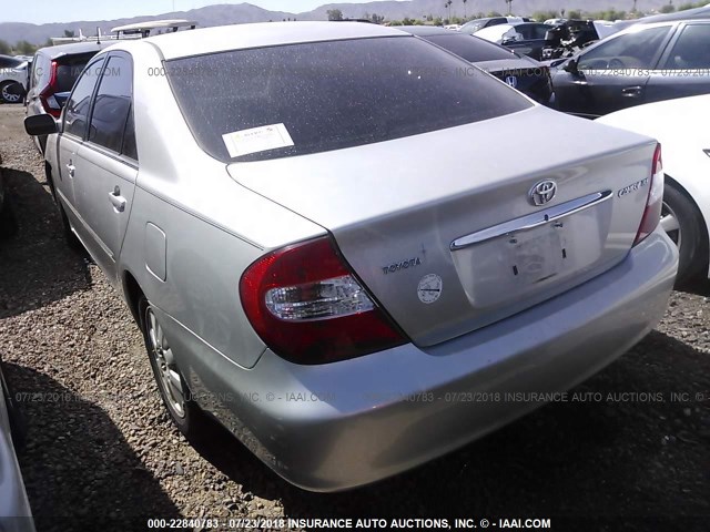 4T1BE32K84U926442 - 2004 TOYOTA CAMRY LE/XLE/SE 银色 照片 3