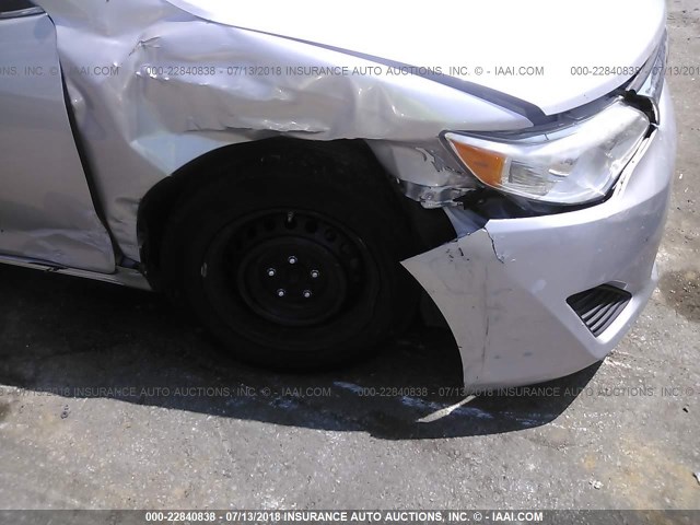 4T4BF1FK4DR330262 - 2013 TOYOTA CAMRY L/SE/LE/XLE 银色 照片 6