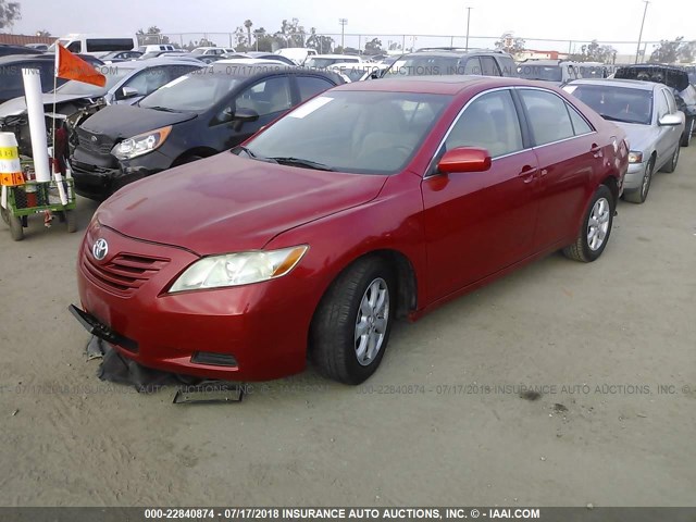 4T4BE46K17R004315 - 2007 TOYOTA CAMRY NEW GENERAT CE/LE/XLE/SE RED photo 2