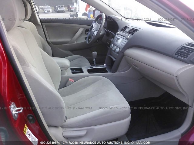4T4BE46K17R004315 - 2007 TOYOTA CAMRY NEW GENERAT CE/LE/XLE/SE RED photo 5