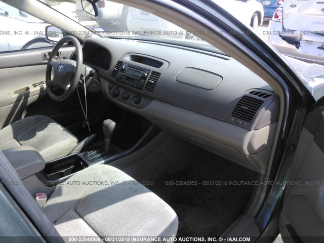 4T1BE32K74U373203 - 2004 TOYOTA CAMRY LE/XLE/SE 绿色 照片 5