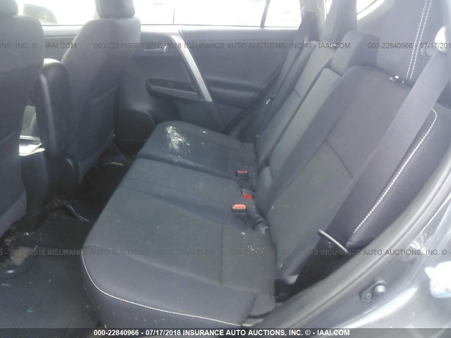 2T3WFREV9JW418782 - 2018 TOYOTA RAV4 ADVENTURE/XLE 灰色 照片 8