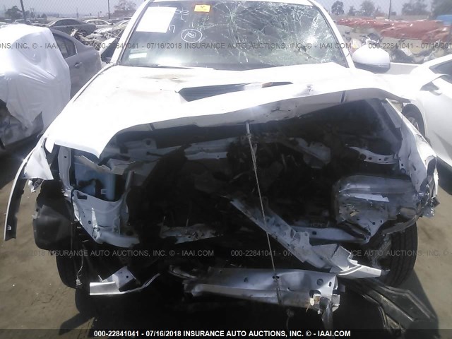 3TMAZ5CN5HM047953 - 2017 TOYOTA TACOMA DBL CAB/SR5/TRD SPORT/OR WHITE photo 6