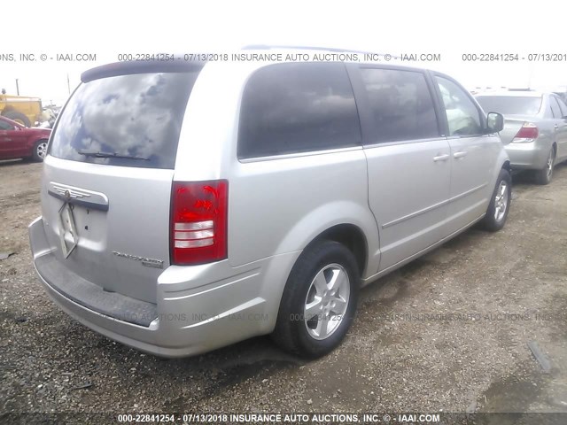 2A4RR5D16AR212416 - 2010 CHRYSLER TOWN & COUNTRY TOURING SILVER photo 4
