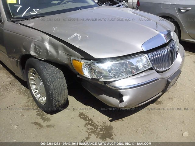 1LNHM81W22Y670772 - 2002 LINCOLN TOWN CAR EXECUTIVE TAN photo 6