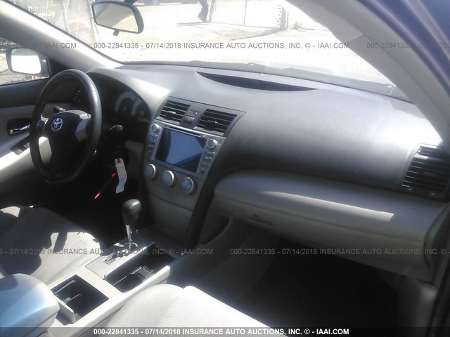 4T1BE46K97U176201 - 2007 TOYOTA CAMRY NEW GENERAT CE/LE/XLE/SE GRAY photo 5