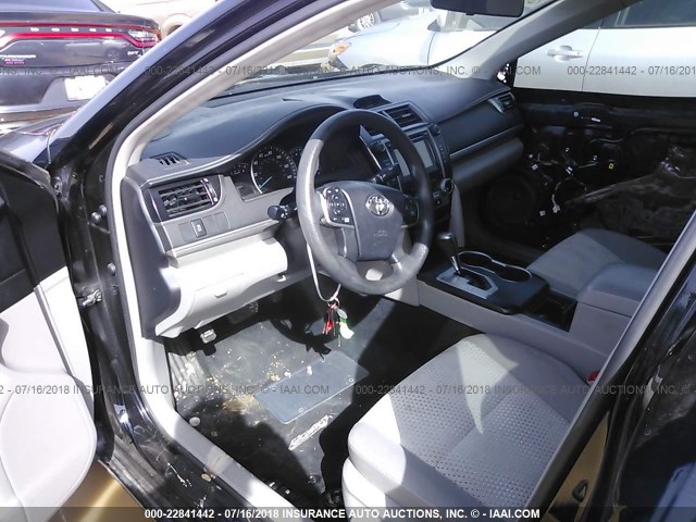 4T1BF1FK5CU163743 - 2012 TOYOTA CAMRY SE/LE/XLE BLACK photo 5