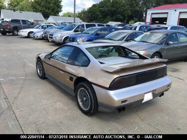 1G2PG979XGP283967 - 1986 PONTIAC FIERO GT GOLD photo 3